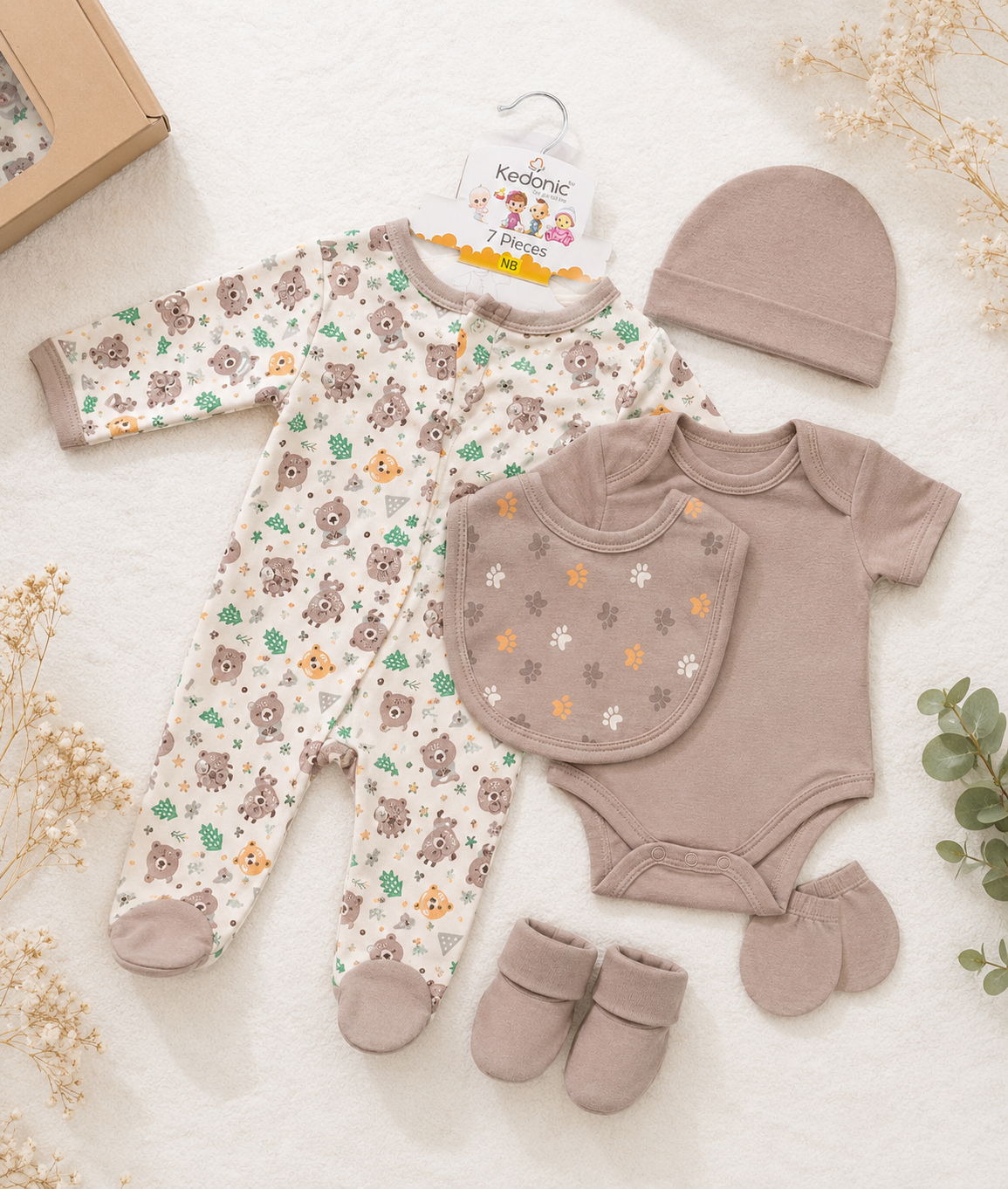 Forest Bear Print Newborn Baby 7-in-1 Gift Set | Sleepsuit, Bodysuit, Bib, Cap, Mittens & Booties | 0-3 Months
