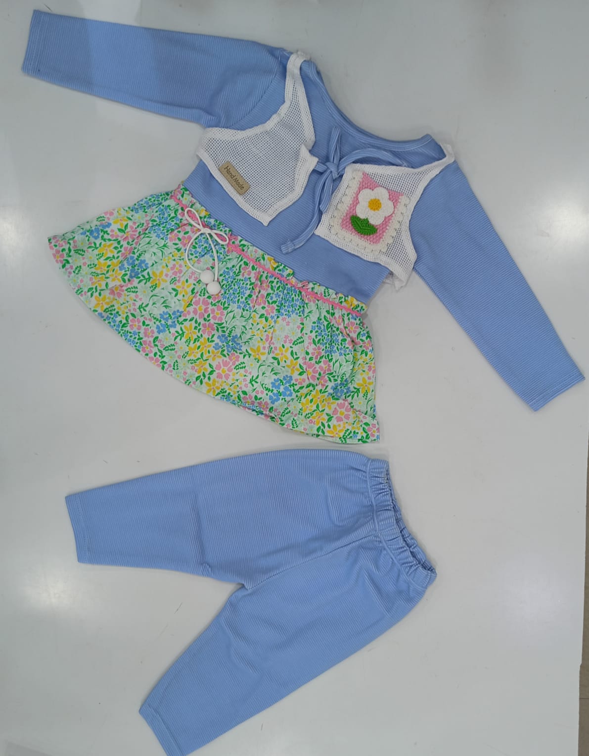 Baby Girl 2-Piece Floral Set with Crochet Patch โ Blue & Pink Colours