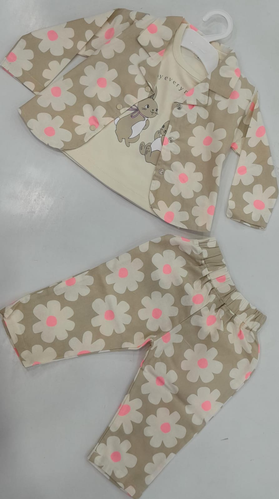 Girls Beige Daisy & Bunny Print Pyjama Set